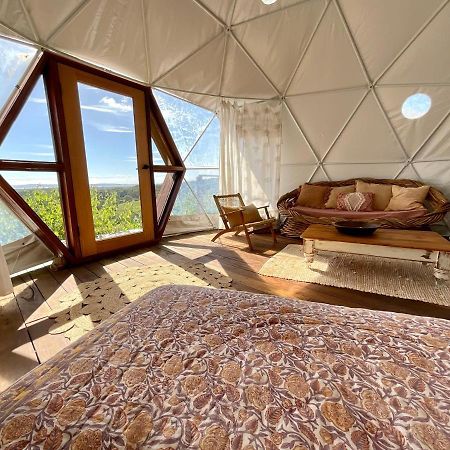 Golden Domes Hotel Cootharaba Luaran gambar